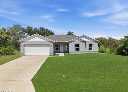 1406 Ford Circle - Photo 1