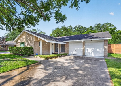 11230 Huggins Drive - Photo 1