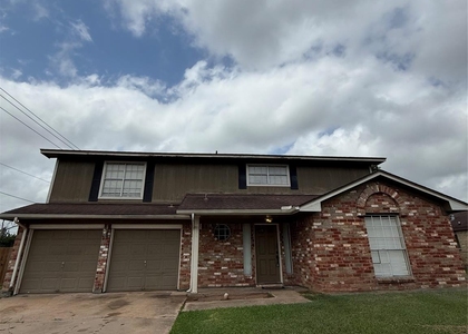 414 Dogwood Street - Photo 1
