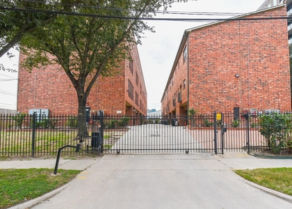 2422 Navigation Boulevard - Photo 1