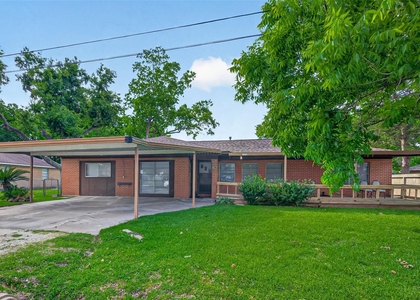 4019 Beatrice Avenue - Photo 1