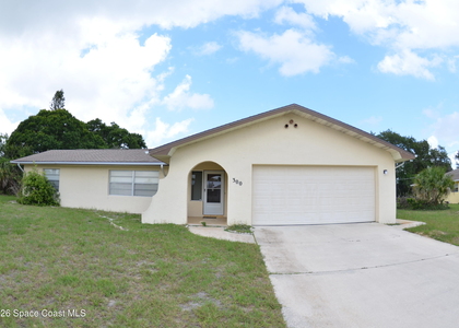 300 Darrow Avenue - Photo 1