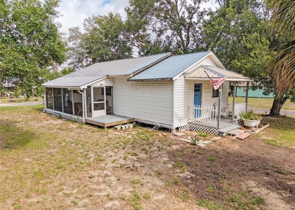 120 Chesney Boulevard - Photo 1