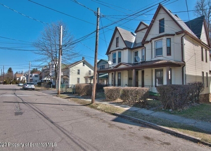 1418 Capouse (bottom Floor) Av - Photo 1