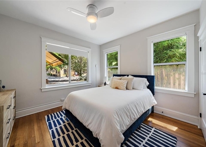 320 Ohio Place - Photo 1