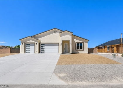 6380 Waterford Street - Photo 1