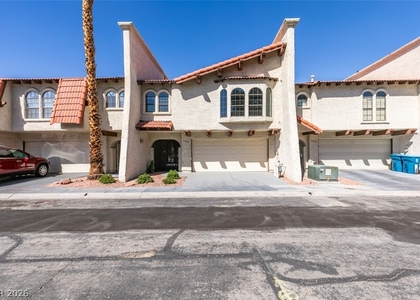 5046 Schumann Drive - Photo 1