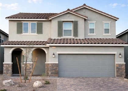 8038 Minavalle Avenue - Photo 1