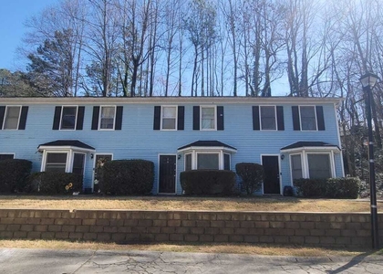 1570 Oakpointe Drive Sw - Photo 1