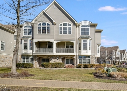 103 Crown Ct - Photo 1