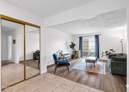 321 Shore Drive - Photo 1