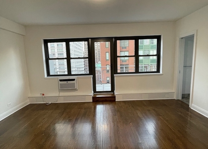 East 69 Street - Photo 1