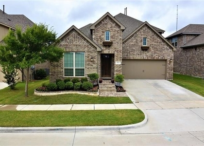 4712 El Paso Street - Photo 1