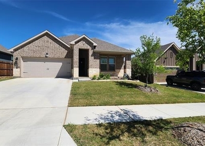2221 Redwing Drive - Photo 1