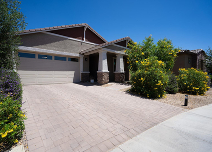 4607 S 111th Drive - Photo 1