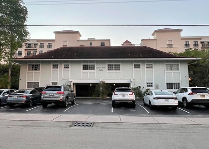 2404 Ne 33rd Avenue - Photo 1