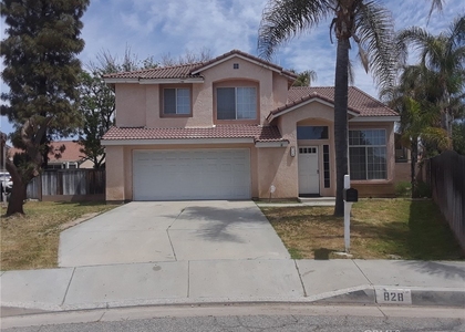 828 Greenwich Court - Photo 1