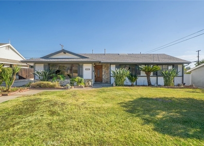 1032 E Buckboard - Photo 1