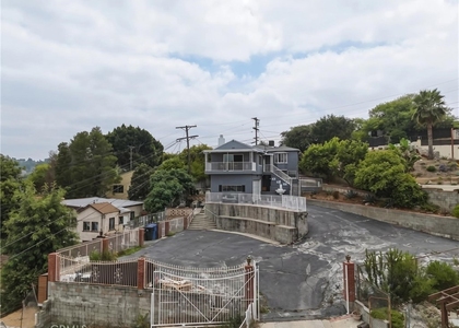 1745 College View Place - Photo 1