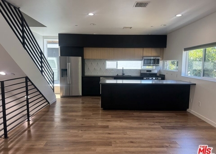 5638 Woodman - Photo 1