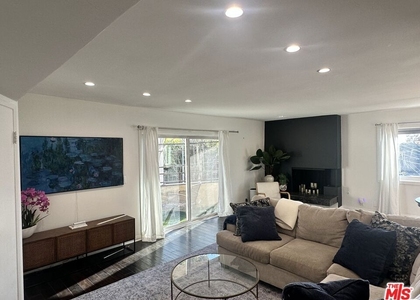 451 S Barrington Avenue - Photo 1