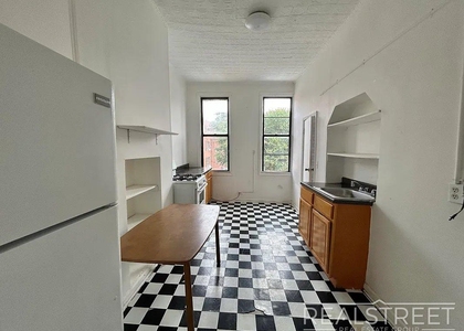 293 Wyckoff Avenue - Photo 1