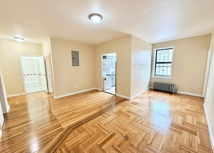 Bowne Street - Photo 1