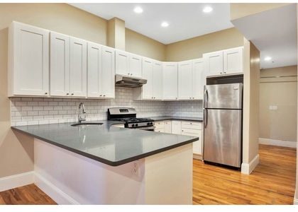 29 Woodhull St - Photo 1