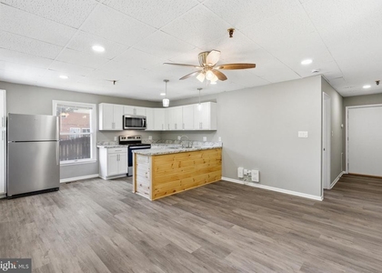 1725 Henry Avenue - Photo 1