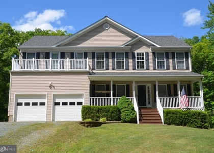 25 Tracey Lane - Photo 1