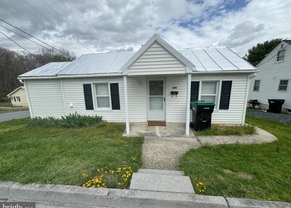 430 W High Street - Photo 1