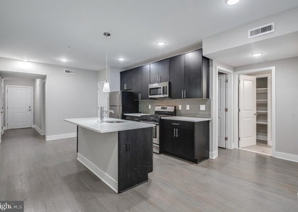 1607 Catharine Street - Photo 1