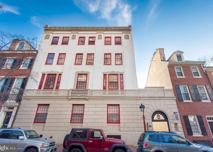 532 Spruce Street - Photo 1