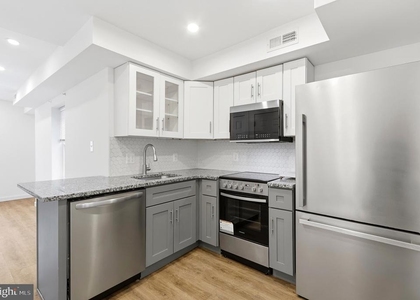 2148 N Franklin Street - Photo 1