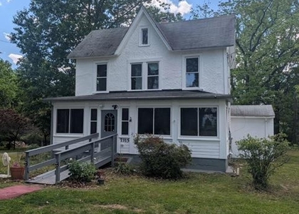 7315 Oxon Hill Road - Photo 1