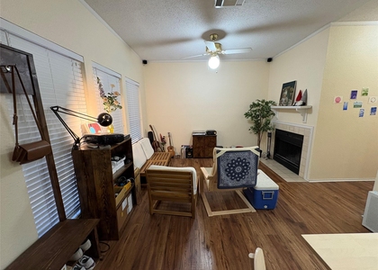2804 Rio Grande St - Photo 1
