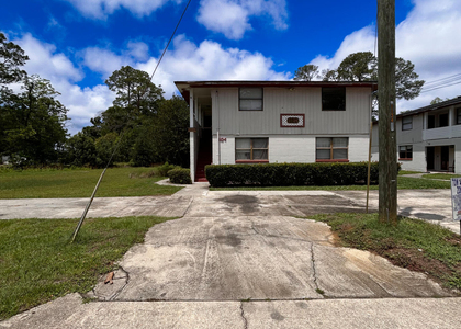 1134 Woodruff Avenue - Photo 1