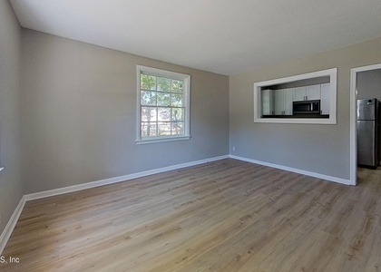 2853 College Street - Photo 1