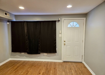 7011 S East End Avenue - Photo 1