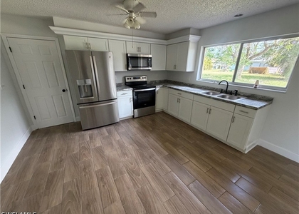 937 Sw 52nd Street - Photo 1