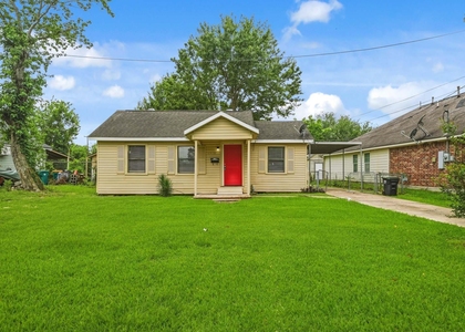 1718 Miami Road - Photo 1