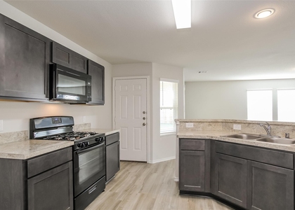 8522 Middleton Oaks Circle - Photo 1