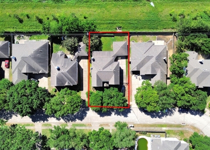 3210 Shadowwalk Drive - Photo 1