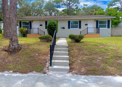 1868 Pineapple Avenue - Photo 1