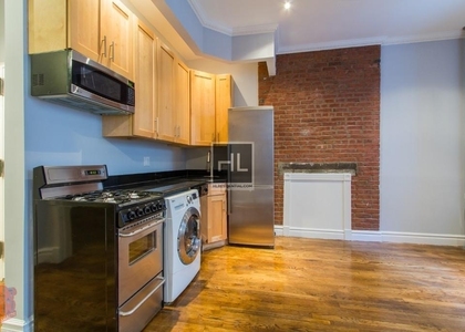 Clinton St. - Photo 1