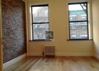 East 5 Street - Photo 1