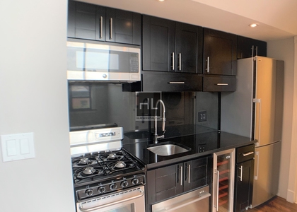 W 14th St. - Photo 1