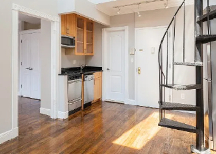 W 21st St. - Photo 1