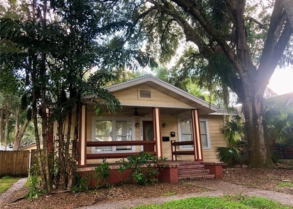1209 E Comanche Avenue - Photo 1