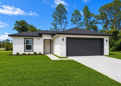 608 Cougar Boulevard - Photo 1